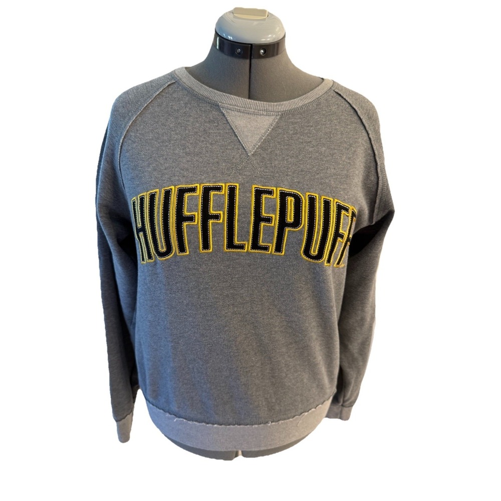 The Wizarding World Harry Potter Universal Studios Hufflepuff Sweatshirt Sz M